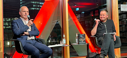 Der Autor Jens Bisky und Klaus Lederer im Gespräch